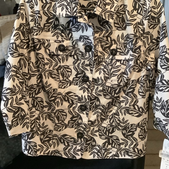 Leaf Print Women's Jacket - Picture 3 of 10